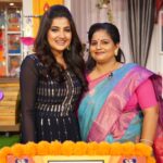 Megha Daw Instagram - প্রিয় অভিনেত্রীদের বাড়ির খবর আর হাঁড়ির খবর জানাবে তাদের মায়েরা! দেখুন #DidiNo1 আজ @ 5:00pm শুধুমাত্র #ZeeBangla-র পর্দায়।
