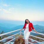 Megha Daw Instagram - 🤍☁️ #mountain #shooting #instagood #meghadaw #fyp