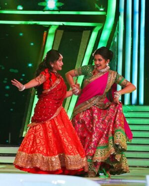 Megha Daw Instagram - Performing tonight with @megha_daw_official at the Grand Finale of Dadagiri from 7:30pm! ❤️✨
Thank you @zeebanglaofficial for having us! 🥰
.
#foryou #explore #fyp #dadagiri #grandfinale #performance