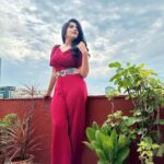 Megha Daw Instagram – 🫰🏻

Outfit : @sampurna_dey_100 ✨
Make up&hair: @rupsha_roy_official ✨

#meghadaw #meghadawofficial #outfit #sky #instagood