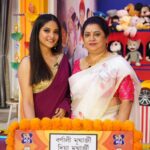 Megha Daw Instagram - প্রিয় অভিনেত্রীদের বাড়ির খবর আর হাঁড়ির খবর জানাবে তাদের মায়েরা! দেখুন #DidiNo1 আজ @ 5:00pm শুধুমাত্র #ZeeBangla-র পর্দায়।