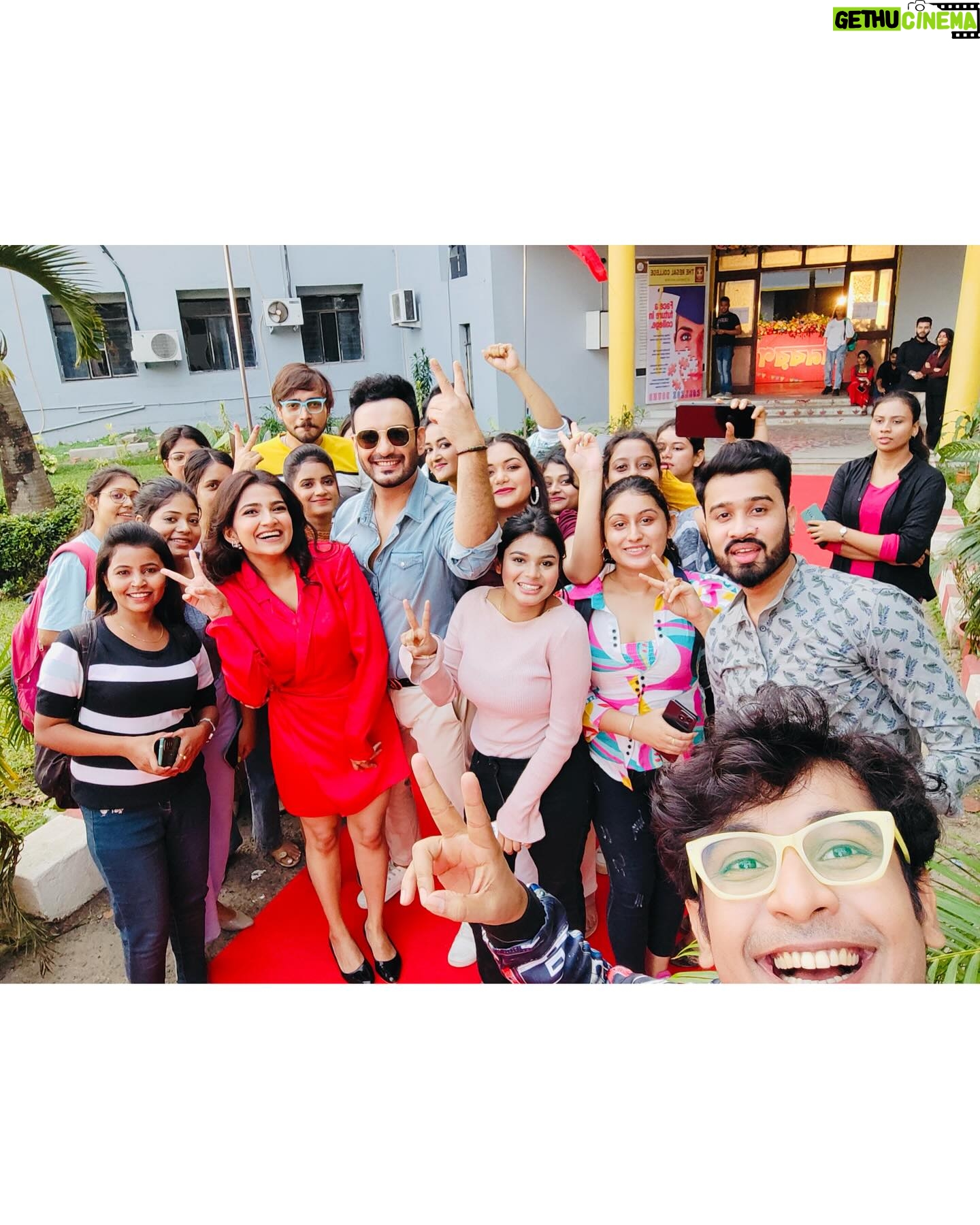 Megha Daw - 11.7K Likes - How was today’s episode guys?😍 #Kothha
#Mandy #Mandvi #bengaltalkies #starjalsha