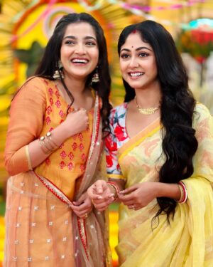 Megha Daw Instagram - Mandy and Kotha in parallel universe ♥️✨

📸 @abhijit.saha.108889