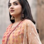 Megha Daw Instagram – 📸 @priyankabanerjee.official dii 💛
Styled by: @basusampurna diii 🧡

#meghadaw #instadaily #mandy #ethnicwear