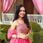 Megha Ray Instagram - Ikik got busy as soon as I came back but of course I do have little little things to share 🩷 This was my "look" for the wedding day (not mine) Feels so great to see two of your friends from college get married 🫠 #indianweddings #jodhpur