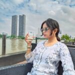 Megha Ray Instagram – Then out of the blue clear sky
Fallin’ right into your hands 
Like rain on the desert sand
It’s the last thing you had planned 
Out of the blue clear sky

#Sawadika 🙏