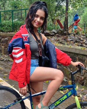Megha Ray Instagram - Had an awesome day today 🫠

#nature #bicycling #mumbairains #favoritetimeoftheyear