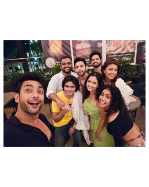 Megha Ray Instagram - I love you my crazies 🤪

Sudden plans are always the best. Thank you for making my day awesomeee 💚

#lastNight #celebrations #Impromptu