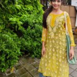 Megha Ray Instagram - Would love for this weather to continue all year long 🌿 Have a lovely rainy weekend! Will go ahead and enjoy some more walks in the rain 💛 #monsoonlover #mumbairains #greenmumbai