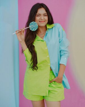 Megha Ray Instagram - Another year of life experiences and oscillating between introverted and less introverted 🤫 

This day is as important as any other day, except I was born and that's something to be immensely grateful for - the opportunity to do something with my life and for the people that make it so great. 

Here's a little photoshoot in one of my birthday fits. More stuff coming. Cheers 🥂

#birthdaypost 

 📸 @sushant.junnarkar