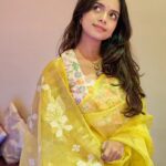 Megha Ray Instagram - Light 🪔 Life itself is light. I wish that you discover your purpose and find the light within you ✨ शुभ दीपावली! #Diwali2023 #diwalilook