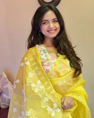 Megha Ray Instagram - Light 🪔

Life itself is light.
I wish that you discover your purpose and find the light within you ✨

शुभ दीपावली!

#Diwali2023 #diwalilook