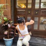 Megha Ray Instagram - A quaint café, great coffee, delicious french toast, cute cats, books, art and brilliant company - what could possibly go wrong? What a lovely afternoon I had with my loveliest @bhaktidmaniar 🤍 We just went with the flow :) I'm so glad my female friends make sure I have some pictures on a day out. #coffeeandbooks #cafelife #catsandcoffee lol.