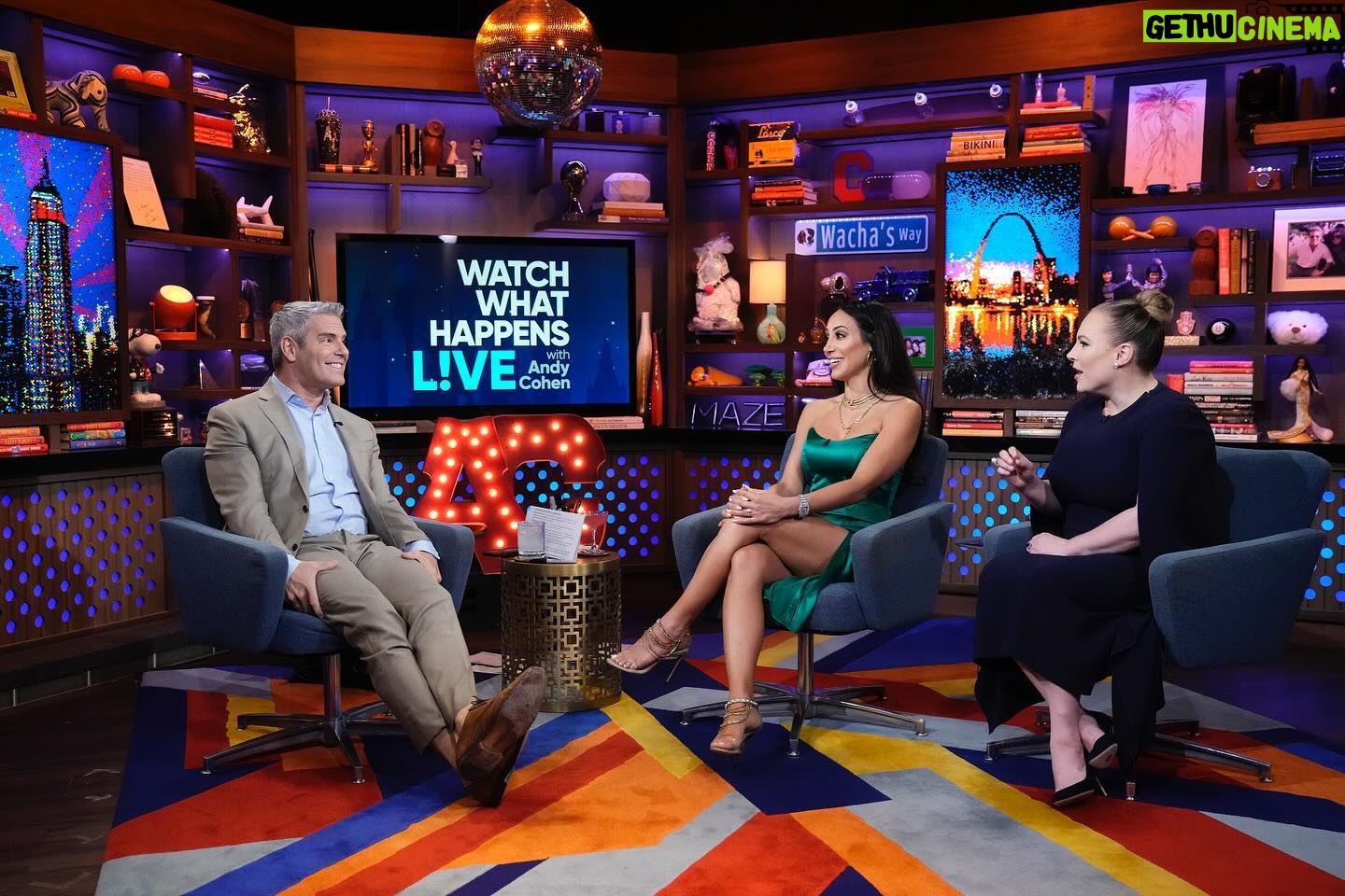 Meghan McCain Instagram - Thank you Andy @bravoandy for having me in the clubhouse tonight on @bravowwhl with the lovely and gorgeous @melissagorga - it was such a pleasure! ♥️✨🇺🇸🍾 And thank you so much @ccprostyles for the glam (hair and makeup!) you’re a genius and it’s such a gift to be able to work with you! ✨♥️ And thank you @nicolerosejewelry for the pearl earrings! You’re the best of the best. 💎