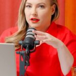 Meghan McCain Instagram - 📺LINK IN BIO: Is the timing around Meghan Markle’s new lifestyle brand in bad taste or just poor timing? Lady Sarah Elliott joins the show to chat about it! #citizenmccain #meghanmccain #meghanmarkle #royalfamily