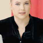 Meghan McCain Instagram - I can tell you one thing I won’t be doing this November… Click the link in my bio to unravel all the layers of my feud with Donald Trump. #citizenmccain