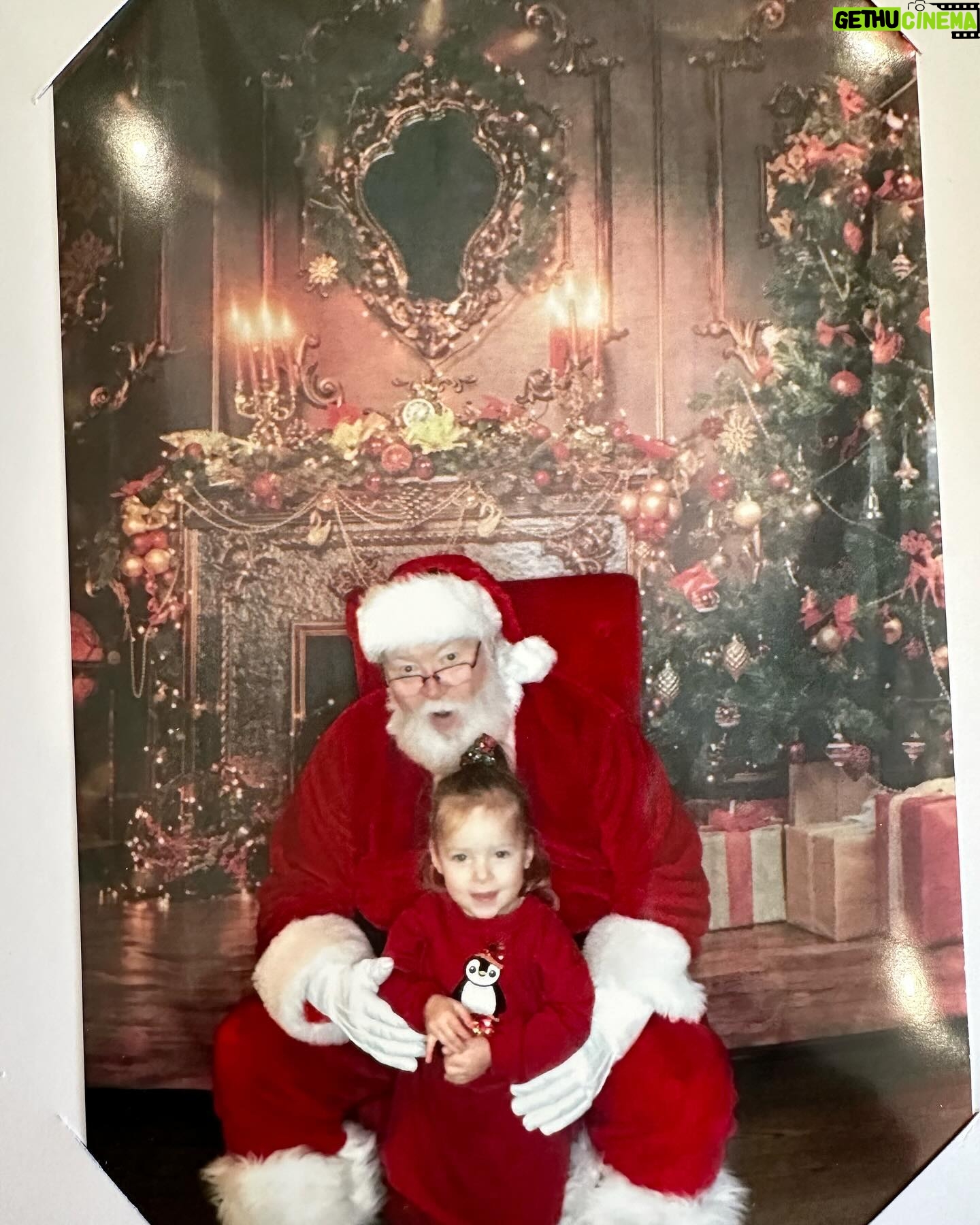 Meghan McCain Instagram - They loved Santa. Loved. 🎅🏻🎄🎅🏻🎄