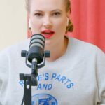 Meghan McCain Instagram - It’s 2024 and we’re still body shaming women…? 🙄 ALL NEW episode with Meghan and Miranda out now on Spotify, Apple Podcasts, and YouTube. #citizenmccain #meghanmccain #bodyshaming