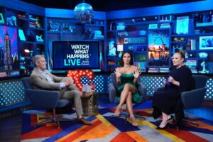 Meghan McCain Instagram - Thank you Andy @bravoandy for having me in the clubhouse tonight on @bravowwhl with the lovely and gorgeous @melissagorga - it was such a pleasure! ♥️✨🇺🇸🍾

And thank you so much @ccprostyles for the glam (hair and makeup!) you’re a genius and it’s such a gift to be able to work with you! ✨♥️

And thank you @nicolerosejewelry for the pearl earrings! You’re the best of the best. 💎