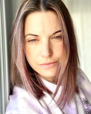 Meghan Ory Instagram - So I really liked the hair color filter and decided to dye my hair purple....uhhh I think I failed. #purplehair ? #hairfail also I need coffee stat. #sleepy #momlife
