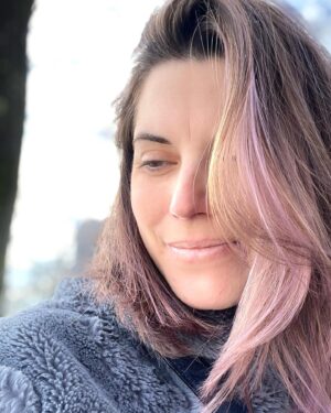Meghan Ory Instagram - So I really liked the hair color filter and decided to dye my hair purple....uhhh I think I failed. #purplehair ? #hairfail also I need coffee stat. #sleepy #momlife