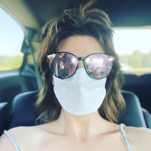 Meghan Ory Instagram - Possibly my best look ever…! #itshot 😂🤪