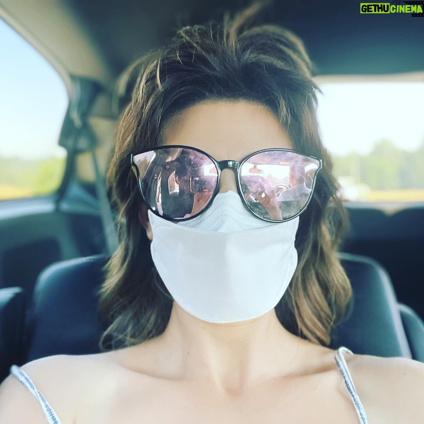 Meghan Ory - 11.5K Likes - Possibly my best look ever…! #itshot 😂🤪