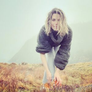 Meghan Ory Instagram - Into the mist... #fog #blonde #nature
