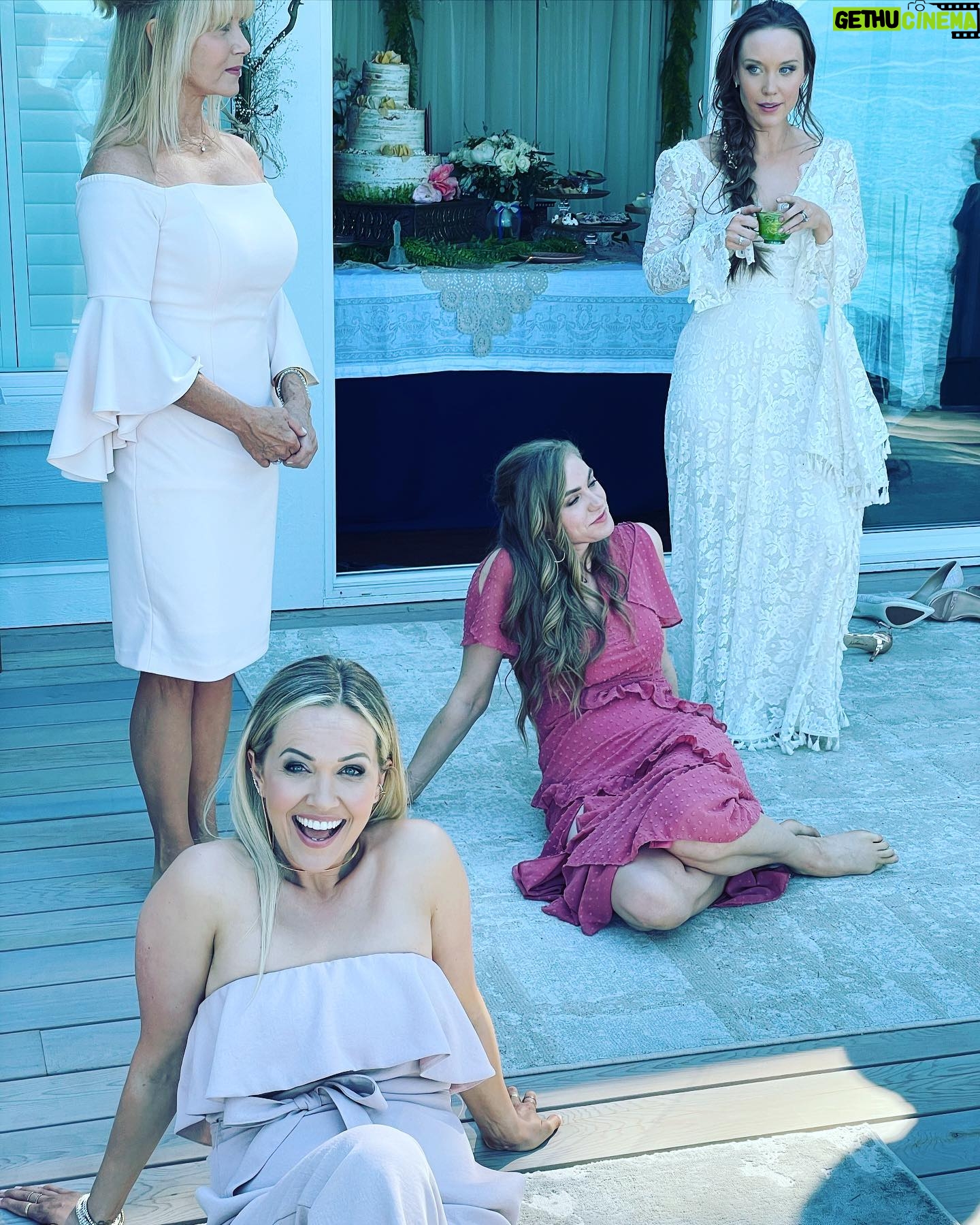 Meghan Ory - 24.4K Likes - #chesapeakeshores photo dump! Season 5 finale this Sunday on @hallmarkchannel -hard to believe it’s been 5 season (and 6 years-thanks COVID 🤨) with the #o’briens. Who knows if we’ll be back for a season 6 but it has been quite the ride. Thank you everyone involved in making this show sing and my kooky fake family for an especially fun season! Hope the #chessies like the finale! It will keep you on your toes!!
@hallmarkchannel @emilie.ullerup @thelacijmailey @treat.williams2 @barbaraniven @robertearlbuckley @therealbrendan_penny @realandrewfrancis @rosedianeladd @carlohmarks @phoefsutton @markjordanlegan @brianlross @jessicarsipos @dpaulsonprods