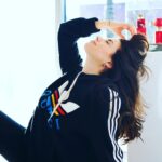 Meghan Ory Instagram - I like pineapple. #gucci #istolemyhusbandssweater #😉 @maggiedixon 📷 —-someone needs to teach me how to do the internet