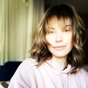Meghan Ory Instagram - I have a covid-hair-boredom problem! #oops #fringe @donpowerhair