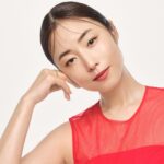 Megumi Instagram - Aurelie.は 私が15年美容を続けてきた中で、 これだと思った植物幹細胞と 皮膚科学を融合させ、 毛穴や、くすみなど、皆さんの肌のゆらぎに 皮膚の表面、奥までしっかりアプローチし 潤いを閉じ込めてくれるアンチエイジング ブランドです。 そしてアイテム全てにフランキンセンスを ベースにした植物の香りを施しています。 これはスキンケアの際に大きく深呼吸して 自分を整える時間にして欲しいという思いからです。 日々のスキンケアを続け輝く心とお肌を 作り上げて頂きたいです。 @aurelie.japan Aurelie.is I've been doing beauty for 15 years, I thought this was the plant stem cell It's a combination of dermatology, The pores, the dullness, and the fluctuation of your skin Keep your skin close to the surface and back, Moisturizing anti-aging It's a brand. And Frankincense for all the items It is based on the fragrance of plants. This is when you take a deep breath during skin care It's because I want it to be time for me to adjust myself. Keep your skin shine and shine through daily skin care I would like you to make it.