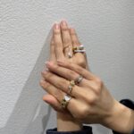 Megumi Instagram - 15年来の友人ジョージちゃん。 彼の手掛けるファインジュエリーブランド　@milamore_japan が本当素敵なんですの。 日本の金継ぎにインスパイアーされた哲学がめちゃくちゃカッコいい！ いつも刺激をありがとーう🇯🇵