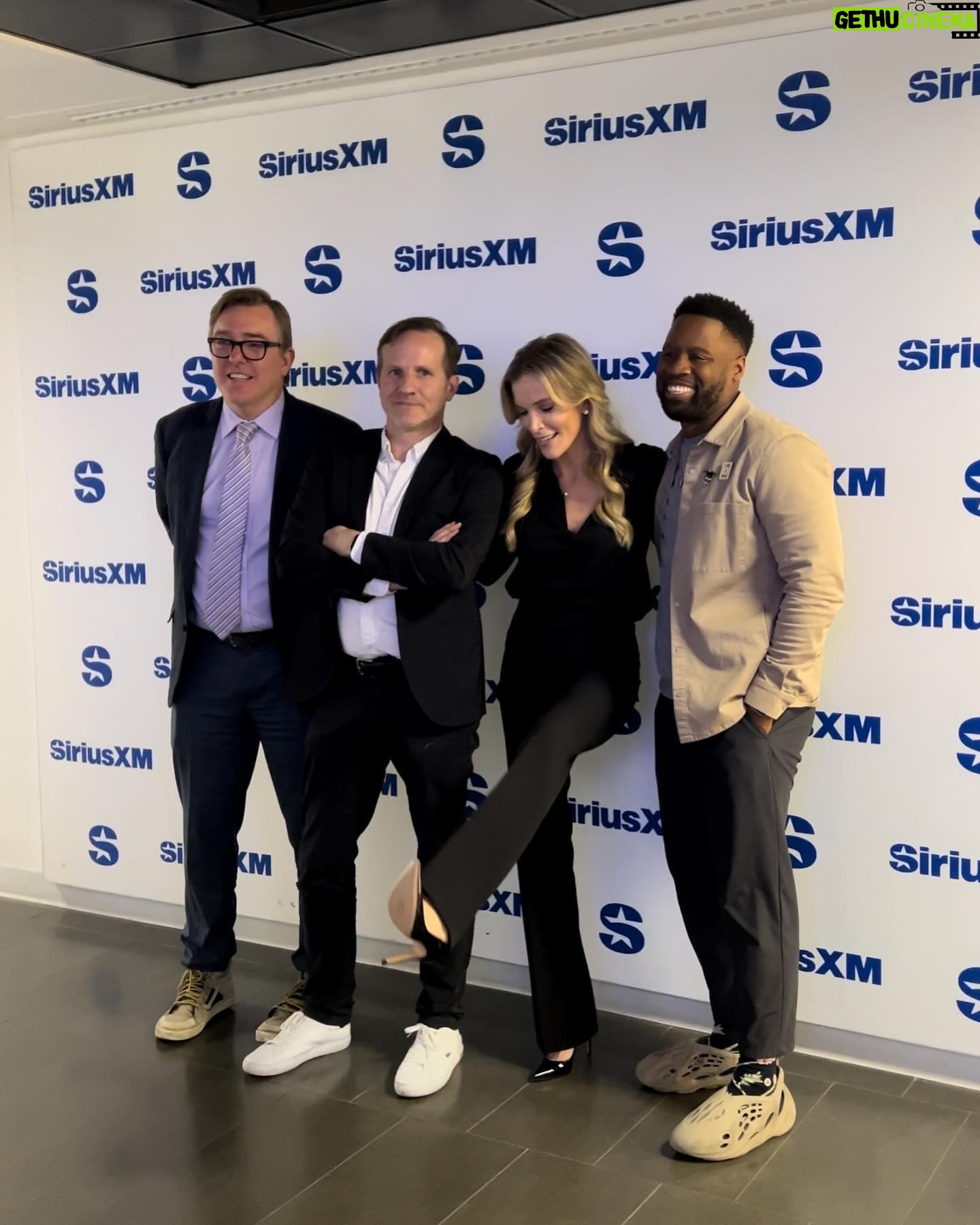 Megyn Kelly Instagram - Fun times today with @kmeleanthony, @mmoyn and @realmattwelch of @we.the.fifth on the @megynkellyshow!