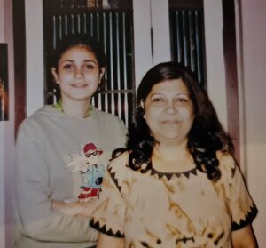 Meher Vij Instagram - Happy birthday mummy I love you and I miss you so much..you become even more fresher in my mind with every year...I can’t even begin to express how much love and inspiration you have given me...I wish you could be there next to me in every celebration and every milestone of my life..but deep in my heart I know you are always around me,guarding me, guiding me and blessing me as I walk through this life...I  LOVE YOU SO MUCH 😘😘😘😘😘😘❤️❤️❤️❤️❤️

#kokodiaries ❤❤