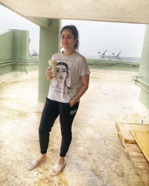 Meher Vij Instagram - thank you for all the love my insta- family - stay safe 😘😘😘
Wish you all the happiness and prosperity ❤️❤️❤️❤️
#kokodiaries 😘😘 #200k