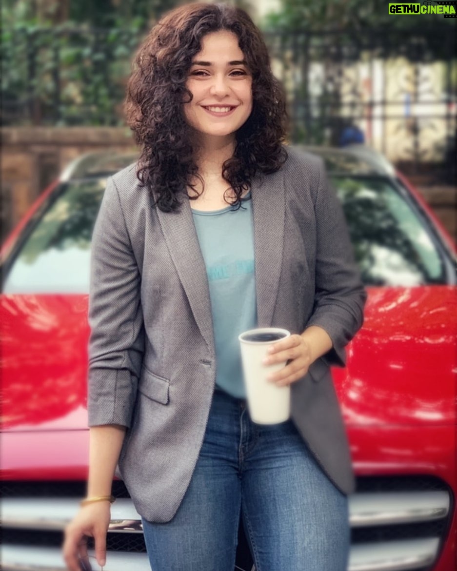 Meher Vij - 8.2K Likes - Change your thoughts and you can change your world or else have a cup of coffee 🌈