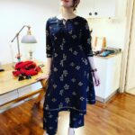 Meher Vij Instagram – Perfect as it is 🖤💛🖤