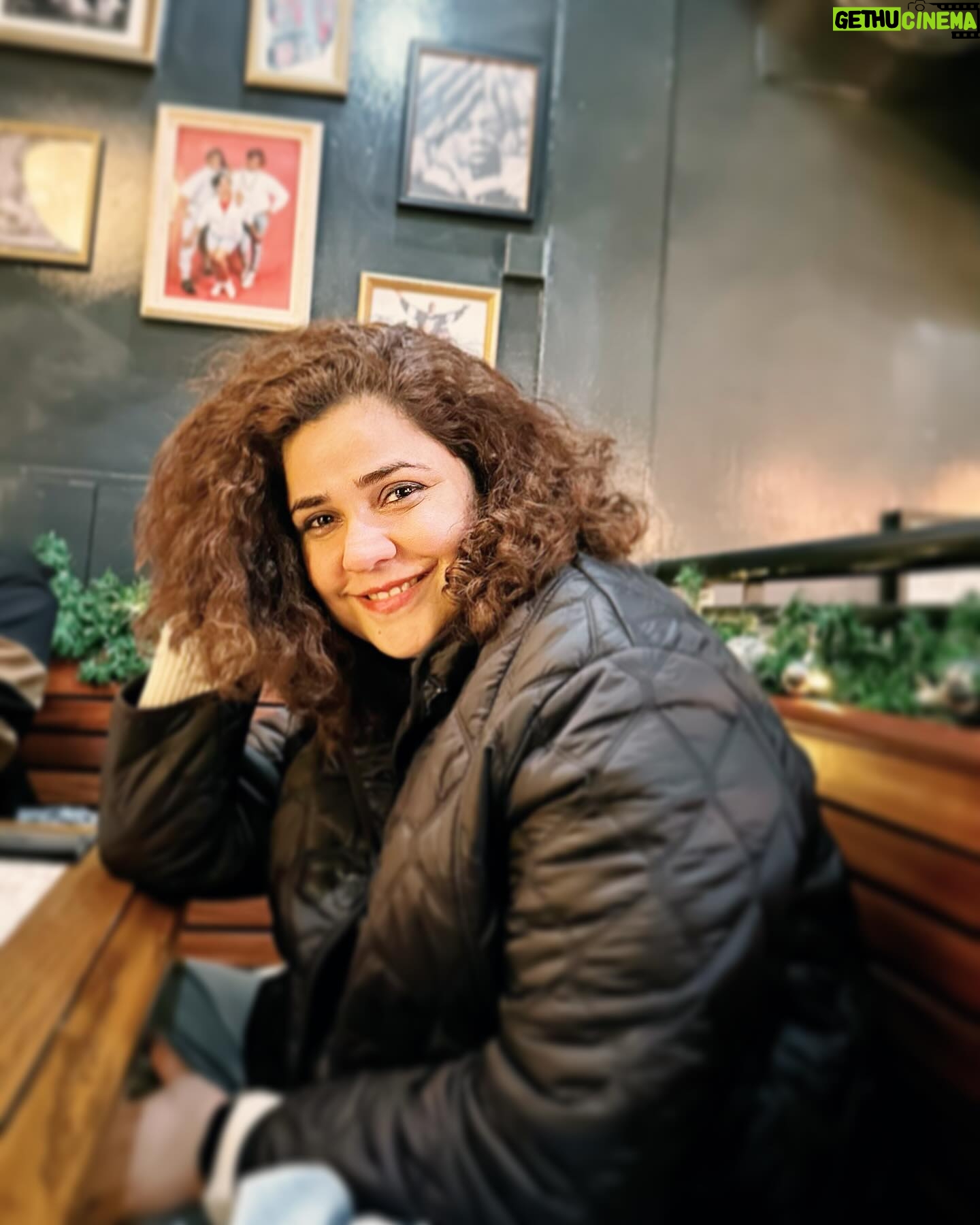Meher Vij Instagram - Hope,Faith,joy and peace always ❤️