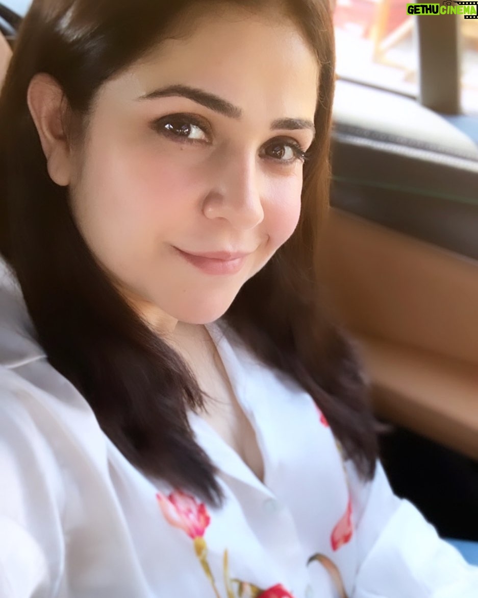 Meher Vij - 9.6K Likes - 🥀🥀🥀🥀