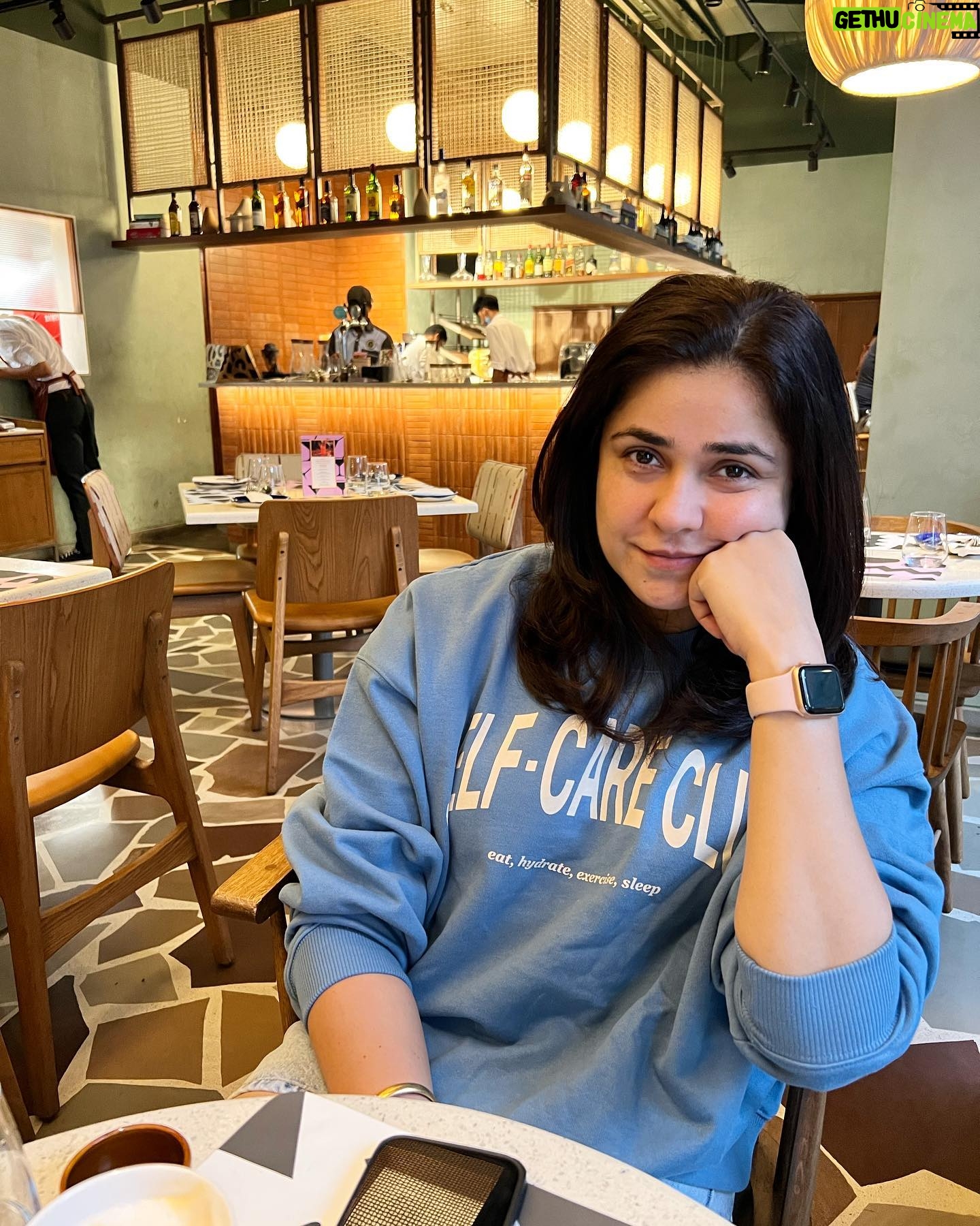Meher Vij - 5.7K Likes - 💙💙💙