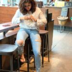 Meher Vij Instagram – Guess what I am opening ?and where I am sitting 💕💕✌️
#throwbackthursday #live #love #kokodiaries