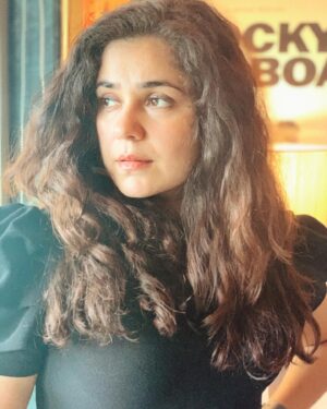 Meher Vij Instagram - I say if I am beautiful.
I say if I’m strong.
you will not determine my story 
I will. #ｔｏｄａｙｓｍｏｏｄ #kokodiaries ❤️❤️❤️❤️🍻🍻🍻🍻