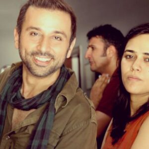 Mehreen Jabbar Instagram - First worked with @faisalrehmanofficial in 1998 for Abba Amma and Ali and last worked with him in 2010 for Malal and Vasal. Time for another one ? Lovely friend and super actor ❤️