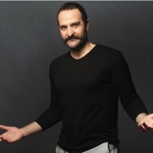 Mehtap Bayri Instagram - Canım Timurum canım dostum iyi ki doğdun 🧿🎉🎂🎊🙏🏼🙏🏼 dostluğun şahane kalbin hayata bakışın o güzel enerjin o adam gibi adam insan gibi insan oluşun ne güzel  iyi ki varsın iyi ki🙏🏼 seni çokkk seviyorum ♥️♥️ her şey gönlünce olsun 🙏🏼🧿 @timuracar @edaozerkan #elizkızımız