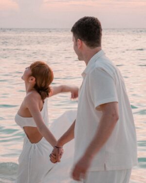 Mei Ho Instagram - Happy birthday to my better half @c_lander 💖 I’m so happy to be in Maldives, with the one I love. Hope you enjoyed this birthday trip! You are my best friend, best travel partner, and the best other half. I love you to the moon and back. Happy birthday Cody!

Photographer @mhmedaflaah @kaniphotoshop