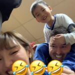 Mei Ho Instagram - 今年過年不在台灣 提早回家慶祝吃團圓飯 謝謝家人的愛和體諒🧧 #CodyandMeiMei