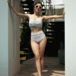 Mei Ho Instagram - 🇹🇭🌴 邁入三十後感受到一切自在從容 褪去了勉強和不自信 思考過來自原生家庭和社會環境的影響 為了要「懂事」而委屈 為了要「圓融」忍氣吞聲 你可能和以前的我一樣 會在面對衝突時選擇不說話 累積內耗再自我爆炸 這些年練習學會「說出自己的想法」之後 不預設可能會面對的衝突 說出自己的想法解決問題就會變得輕鬆 人生就像一場遊戲 誰能玩得最盡興而已 所以我們在泰國玩得很開心💋 Thank you AirAsia @flyairasia.th #沒有圖文不符吧 #這樣轉會太硬嗎 #活得自在可可愛愛 Bikini @wave_shine Photo by @c_lander