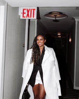 Mekia Cox Instagram - Upfronts magic, courtesy of my incredible glam squad! 🪄💋 #Upfronts2024