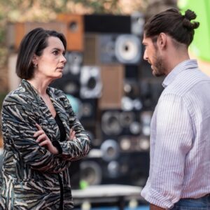 Melânia Gomes Instagram - 𝗣𝗔𝗣𝗘𝗟 𝗣𝗥𝗜𝗡𝗖𝗜𝗣𝗔𝗟 | O que terá a atriz de tão urgente para contar a Fred? 🧐

🎭 Não perca, logo à noite, mais um grande episódio de ‘Papel Principal’, aqui na SIC!

#sic #sicnovelas #novelas #papelprincipal #ficcao #episodio #segredo #revelacao #esconder
